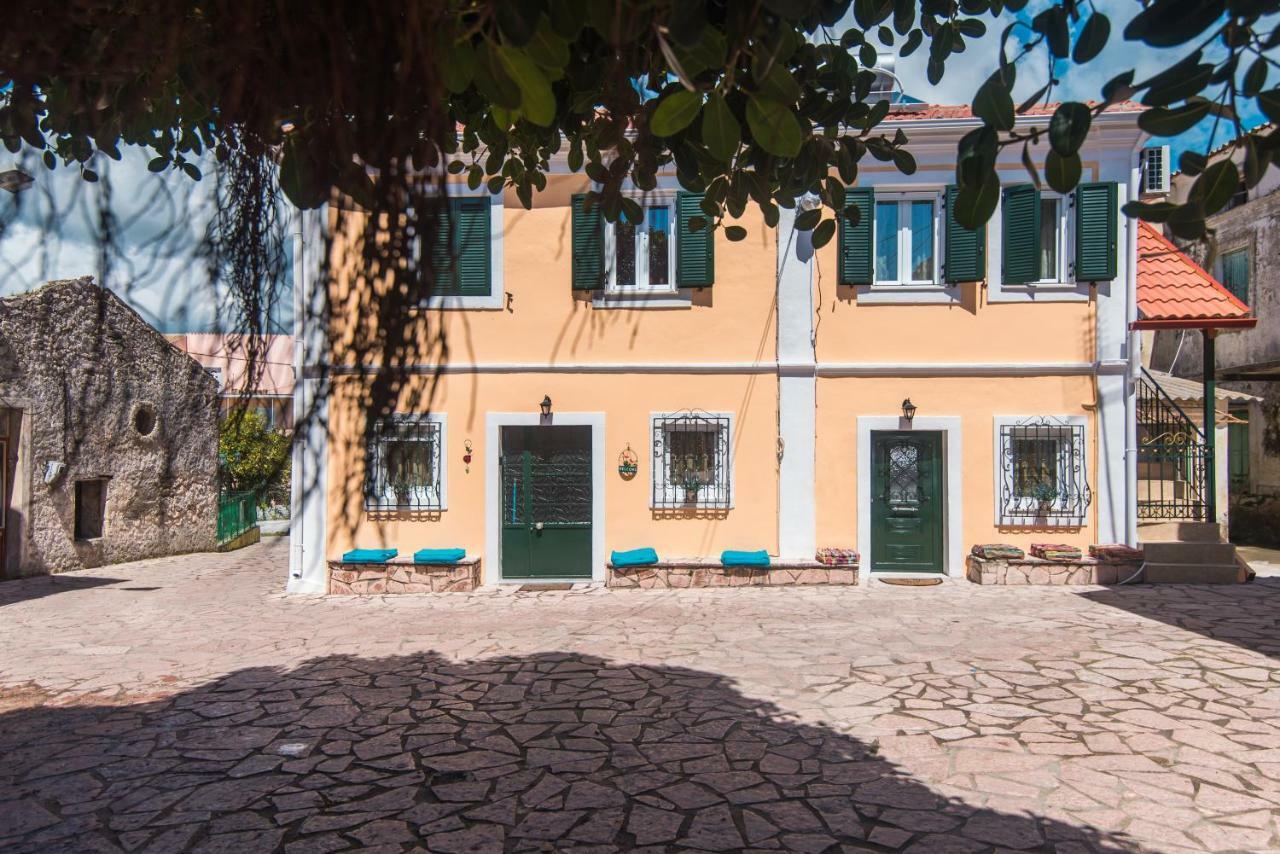 Spiti Lagis Villa Khlomotiná Exterior photo